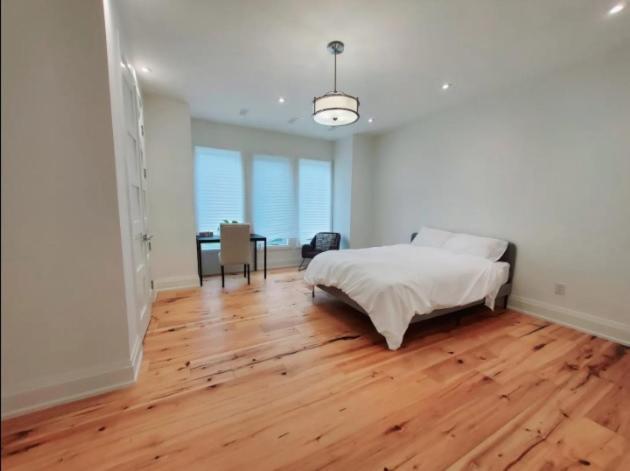 Executive Room In Toronto Next To Yorkdale Shopping Centre Eksteriør bilde